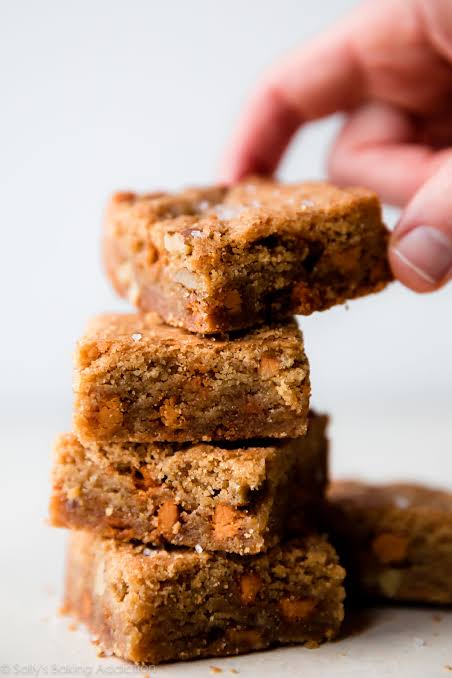 Chewy-gooey Butterscotch Brownies Recipe (Must Try!)