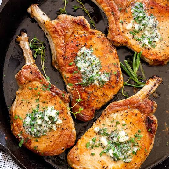 Intensely Flavorful Cast Iron Pork Chops Recipe