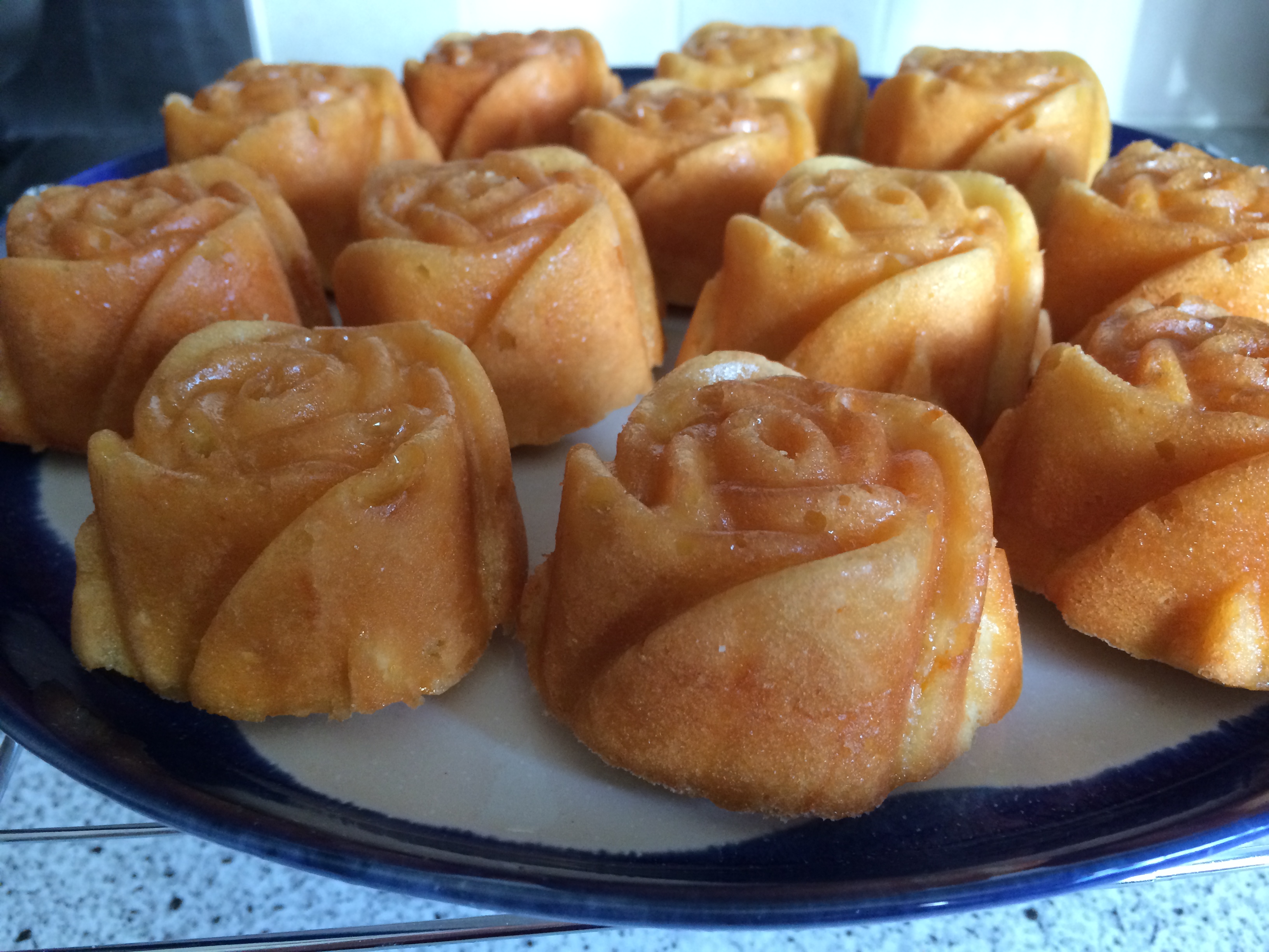 Raspberry Sweetheart Cakelets