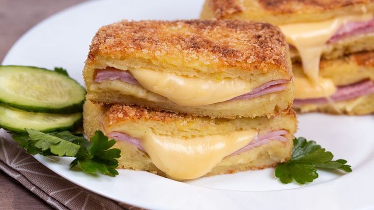 Crispy Potato and Ham Sandwich